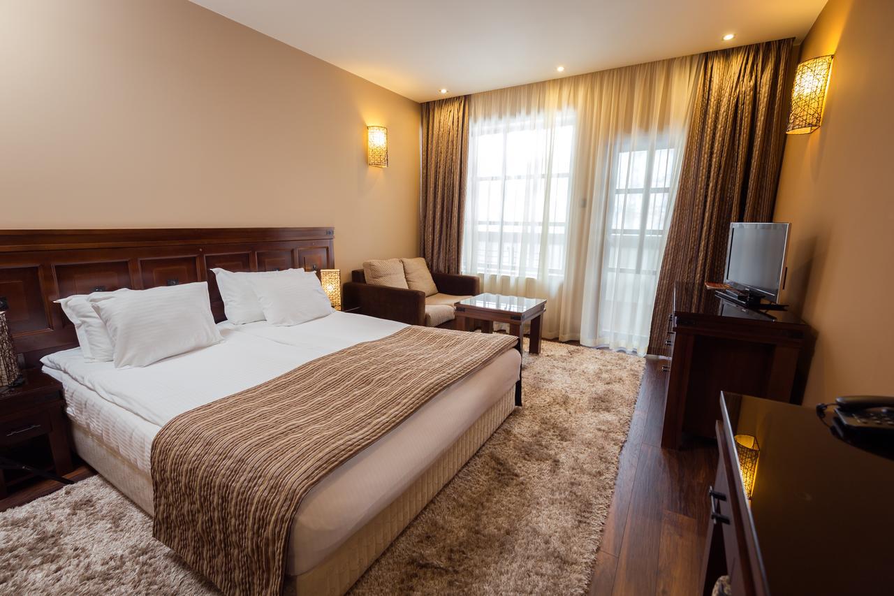 Family Hotel Strannopriemnitza โอเรชาค ภายนอก รูปภาพ